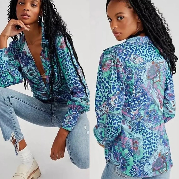 Free People Tops - Free People Top Women’s Sz Small Purple Bianca Revolve Satin Button Down Animal
